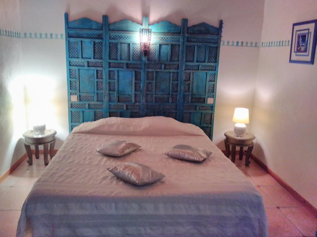 เช กาตี เอ เดเด้ Hotel บองกอร์ ภายนอก รูปภาพ